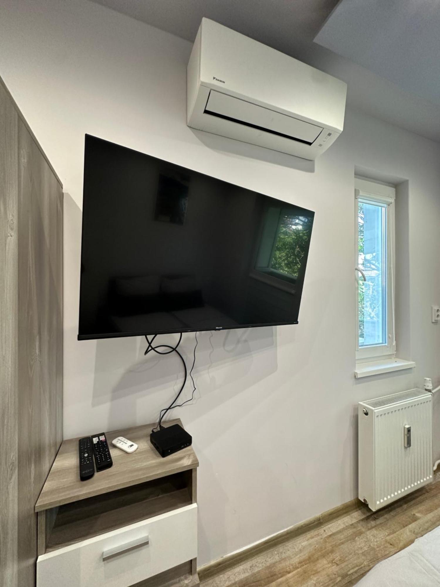 Central Vista Apartment By Mit Sofia Luaran gambar