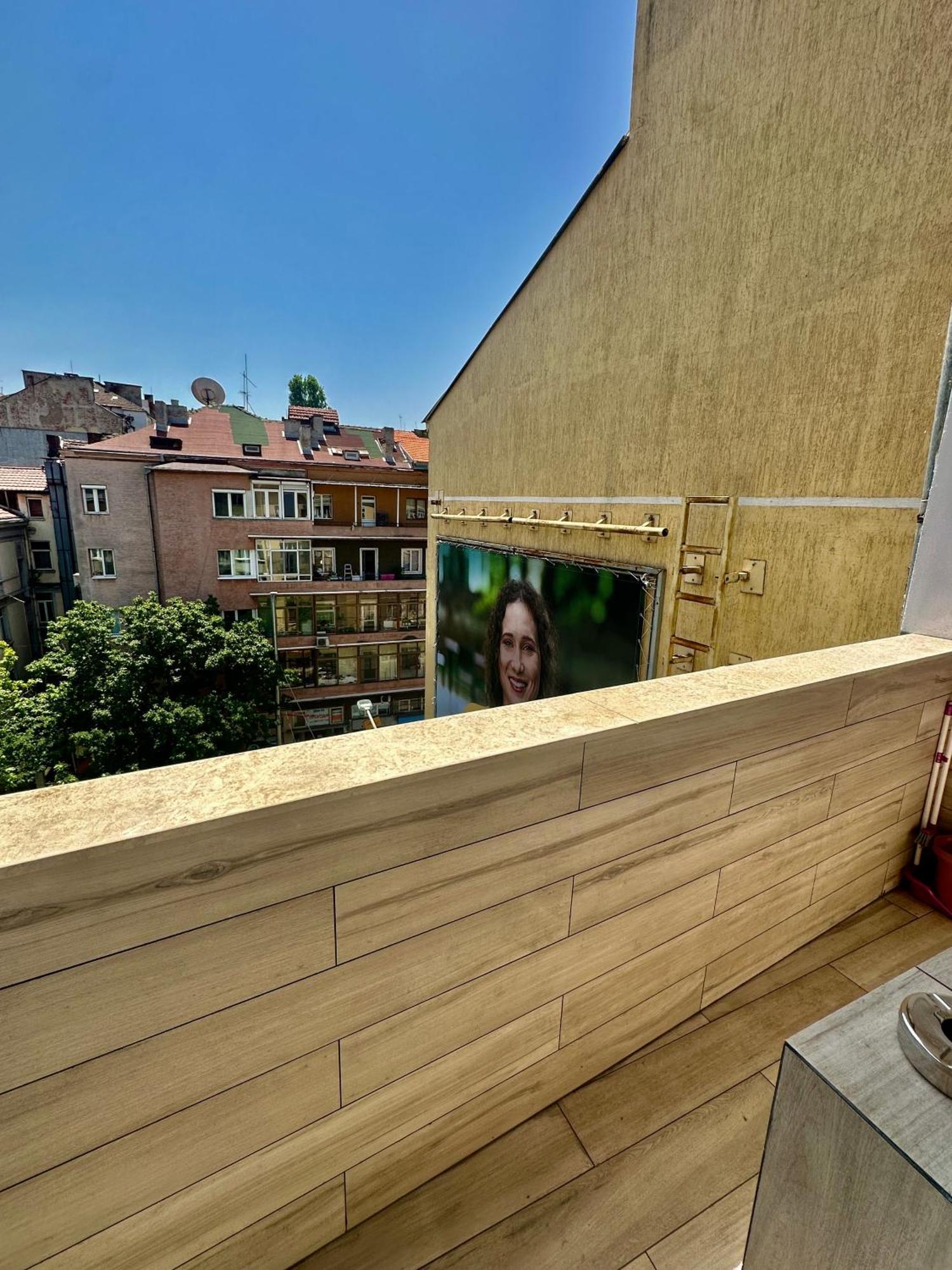 Central Vista Apartment By Mit Sofia Luaran gambar